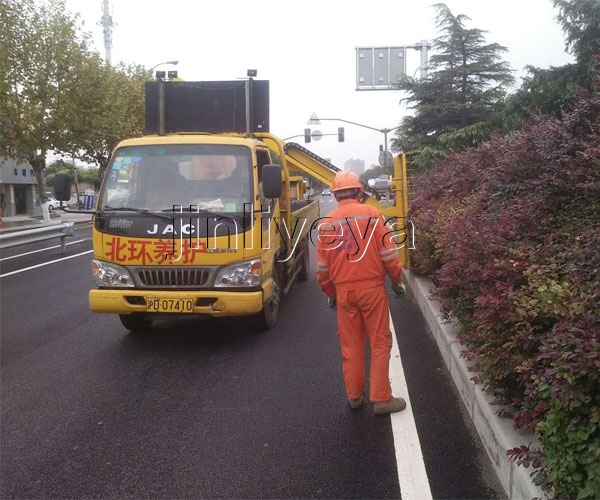 山东绿篱修剪机报价